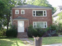 24 Foster St, Newton, MA 02460-1511