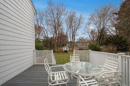 363 Greenlodge St, Dedham MA 02026-6223 exterior