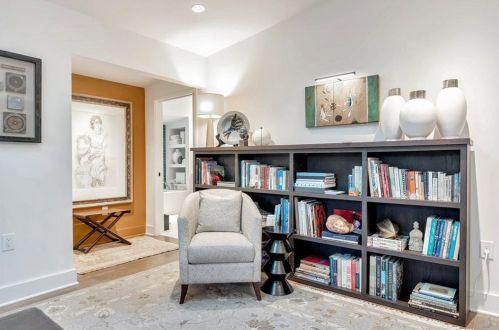 1506 Brook Valley Ln, Atlanta GA  30324-3212 exterior