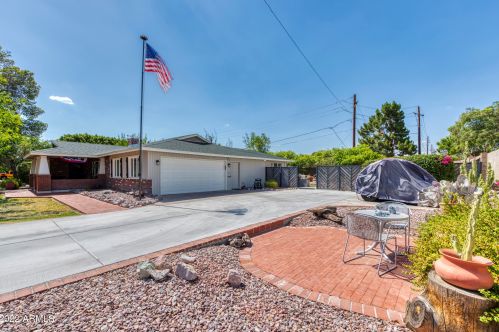 1832 Claremont St, Phoenix AZ  85015-2073 exterior