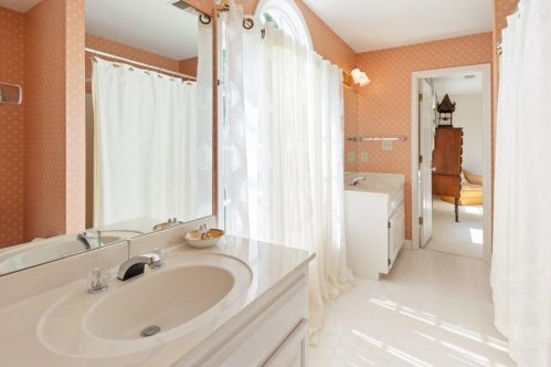 5426 Brooke Farm Dr, Atlanta GA 30338-3151 exterior