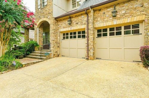 1788 Buckhead Valley Ln, Atlanta GA  30324-2794 exterior