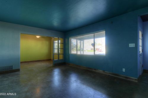 4033 Cambridge Ave, Phoenix AZ 85008-1213 exterior