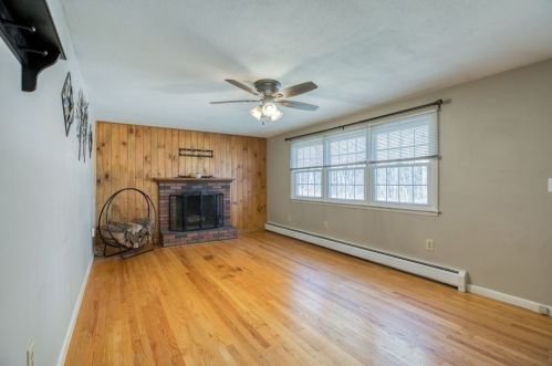 28 Laro Rd, Montgomery MA 01085-5016 exterior