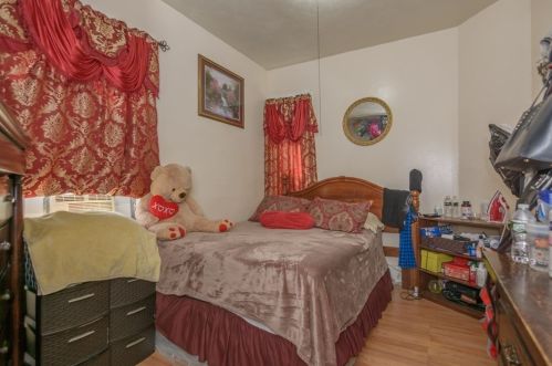 69 Fern St, Lawrence MA 01841-1160 exterior