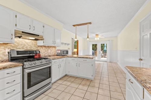 110 Pond Dr, Stockbridge GA 30281-5192 exterior