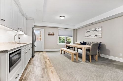 47 Goddard St, Newton MA 02461-1918 exterior