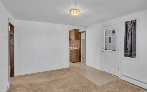 428 Lk Ave, Worcester MA 01605-2046 exterior