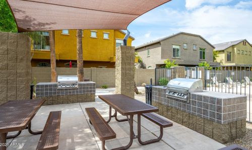 2150 Alameda Rd, Phoenix AZ  85085-1812 exterior