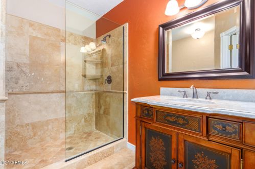 6314 14 Pl, Phoenix AZ 85014-4915 exterior