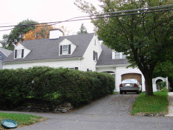 25 Wyman St, Newton, MA 02468-1516