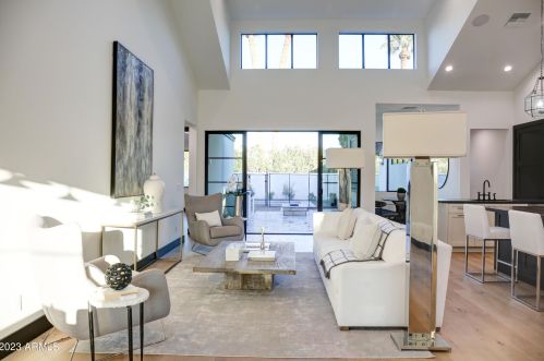 3417 44th Pl, Phoenix AZ 85050-6934 exterior