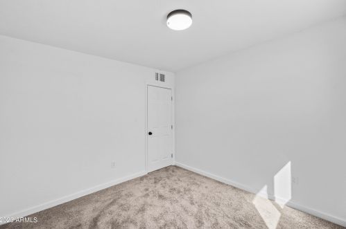 3937 Cypress St, Phoenix AZ 85006-1726 exterior