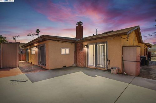 14292 Tiburon Rd, San Leandro, CA 94577-6532