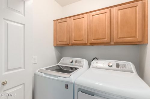 5213 16 Dr, Phoenix AZ 85015-1424 exterior