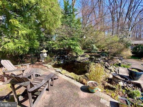 600 Chestnut Ave, West Deptford NJ 08097-1604 exterior