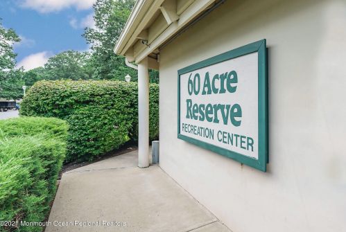 502 Larkspur Ln, Jackson Twp NJ 08527-4180 exterior