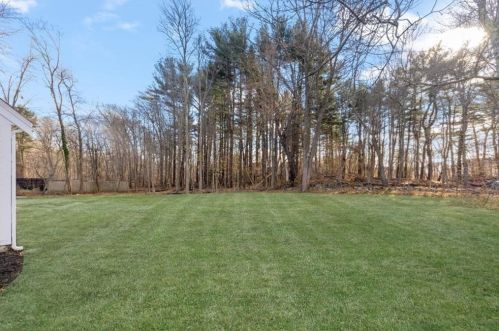 7 Queen Anne Ln, Hingham MA  02043-3904 exterior