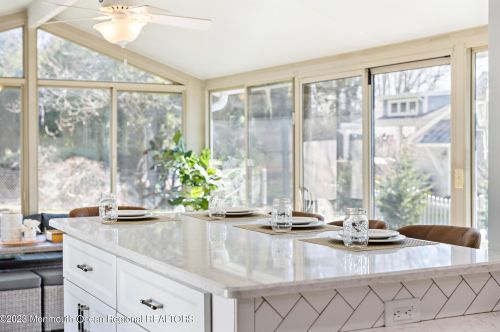 450 Branch Ave, Little Silver NJ  07739-1111 exterior