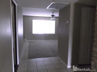 4150 Cinnabar Ave, Phoenix AZ  85051-1069 exterior