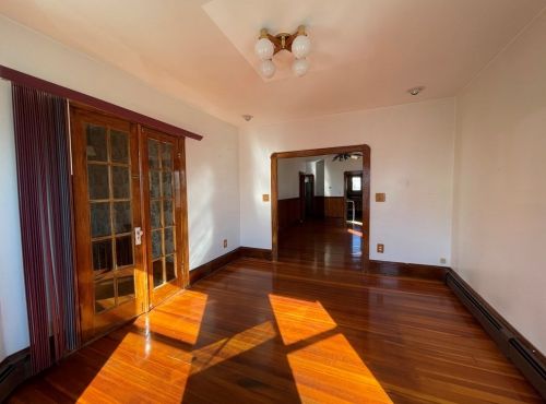 279 Earle St, New Bedford MA 02746-1813 exterior