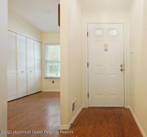 54 Boxwood Ter, Tinton Falls NJ  07701-6706 exterior