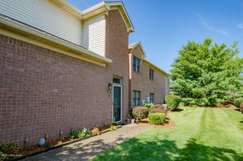 3746 Hurstbourne Ridge Blvd, Louisville, KY 40299-6530