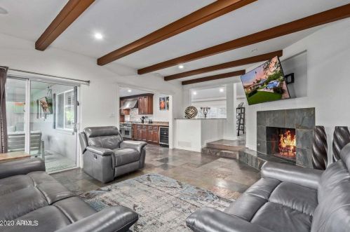 6849 2nd St, Phoenix AZ  85012-1005 exterior