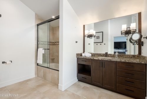 2722 Est Dr, Park City UT 84060-6877 exterior