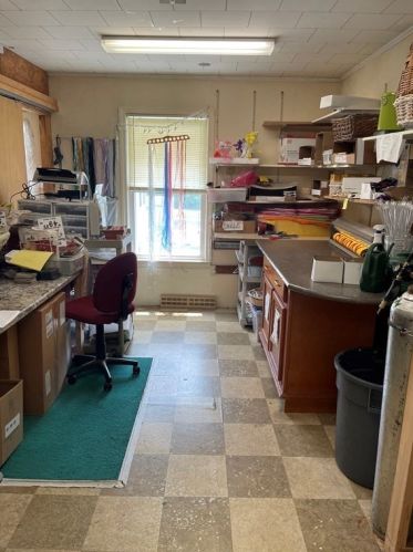 506 Elm St, West Bridgewater MA 02379-1122 exterior