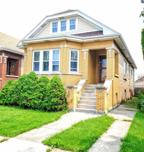 2439 Oak Park Ave, Forest View, IL 60402-2530