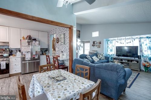 180 Sacramento Ct, West Deptford NJ  08051-1361 exterior