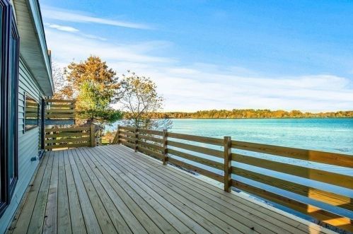 1337 Bay St, Taunton MA 02780-2521 exterior