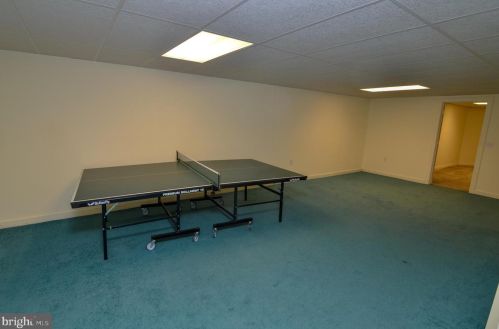 8 Landview Ln, Columbus NJ 08022-2260 exterior