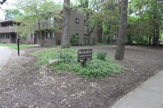 2493 Euclid Heights Blvd, Cleveland OH  44106-2774 exterior