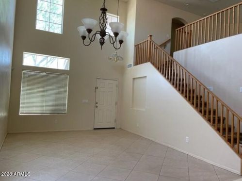 6458 Blue Sky Dr, Phoenix AZ  85083-7554 exterior