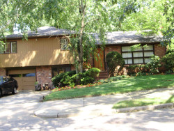 34 Juniper Ln, Newton, MA 02459-2861