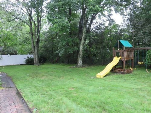 37 Truman Rd, Newton MA 02459-2641 exterior