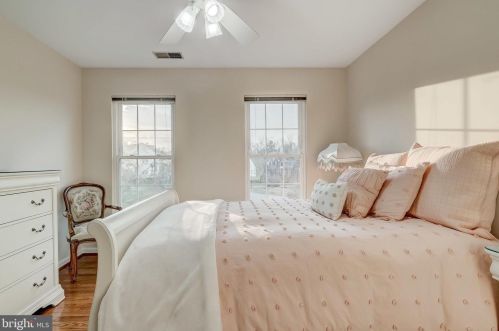 6920 Mystic Wood Way, Columbia MD 21044-4914 exterior