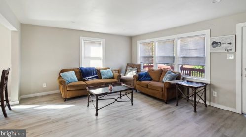 555 Greenwich Ave, West Deptford NJ  08066-1166 exterior