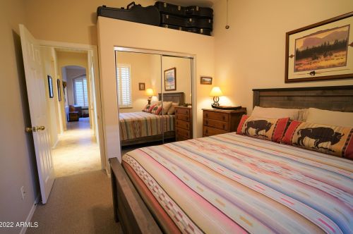 318 Campo Bello Dr, Phoenix AZ 85032-2216 exterior