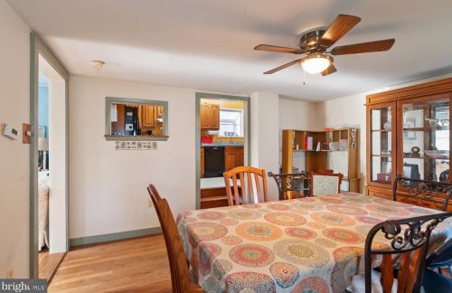 64 Route 156, Trenton NJ  08620-2708 exterior