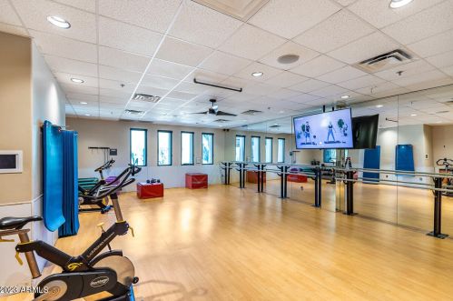 22507 39th Ter, Phoenix AZ 85050-5406 exterior