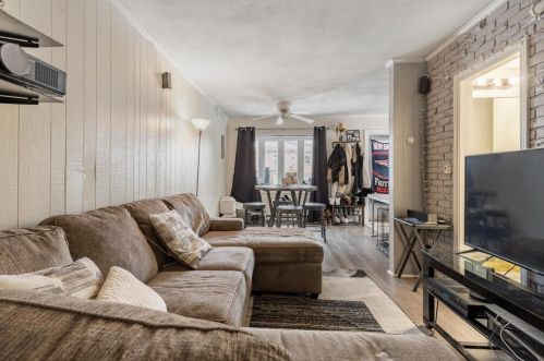 6 Amanola Ave, Worcester MA 01604 exterior