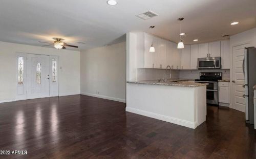 4140 35th Way, Phoenix AZ  85018-4712 exterior