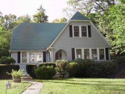 109 Brackett Rd, Newton, MA 02458-2613
