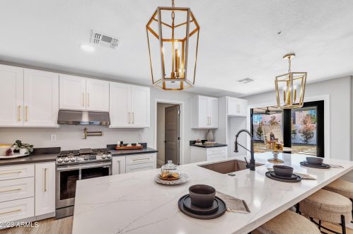 4115 Catalina Dr, Phoenix AZ 85015-6024 exterior