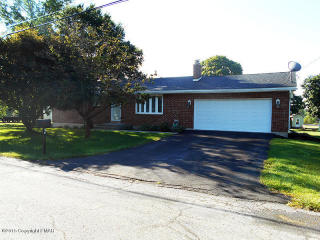 40 Fernwood Rd, Bangor PA  18013-9632 exterior