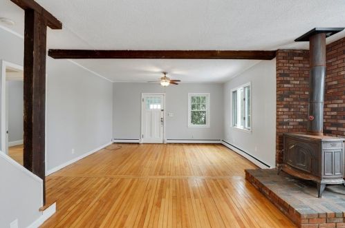 55 Seminole Dr, Worcester MA 01603 exterior