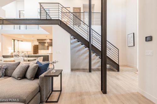 4928 Silver Spg, Park City UT 84098-6042 exterior